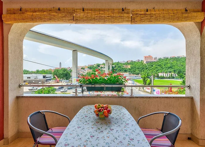 아파트 Liebevolles Nur 500 Meter Zum Mit Privatparkplatz, Wifi, Klima 크리크베니카
