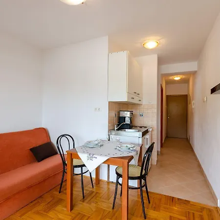 Apartmán Liebevolles Nur 500 Meter Zum Mit Privatparkplatz, Wifi, Klima *