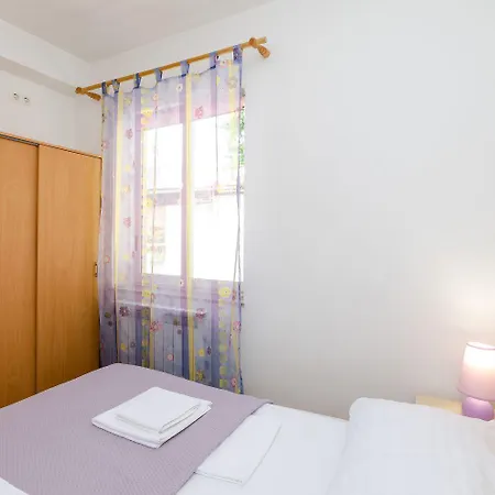 Liebevolles Nur 500 Meter Zum Mit Privatparkplatz, Wifi, Klima Apartment Crikvenica