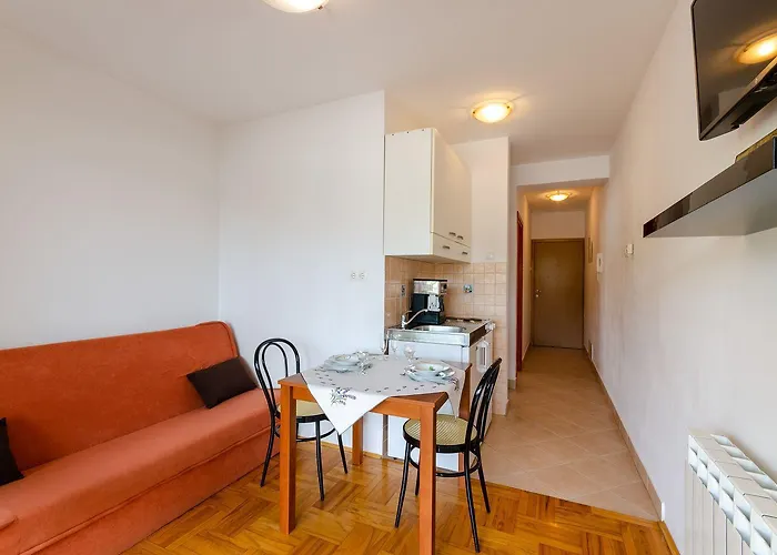 Daire Liebevolles Nur 500 Meter Zum Mit Privatparkplatz, Wifi, Klima *